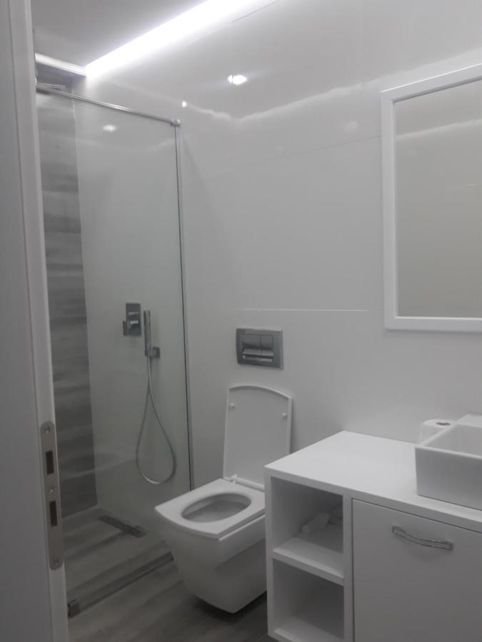 Lino House Apartment Sarandë Exterior foto